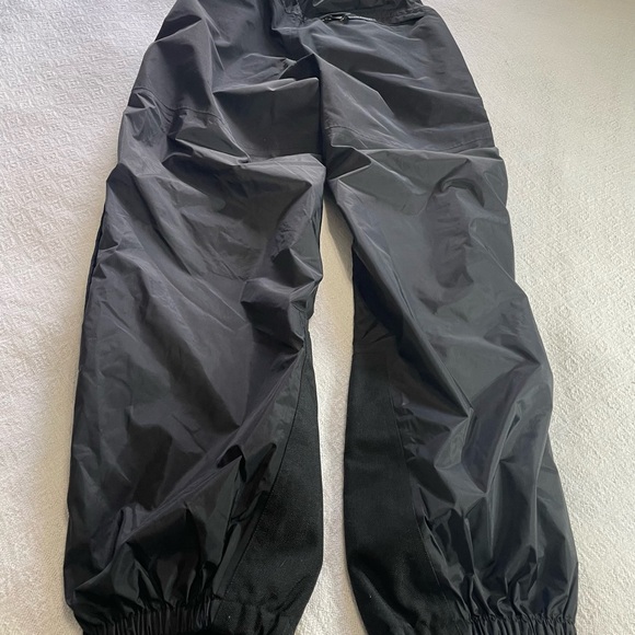 The North Face Men's Black Winter Pants 
size‎ medium snowboarding skiing - Picture 9 of 11